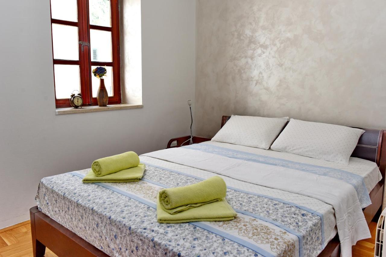 Blue Nest Apartment โกตอร์ ภายนอก รูปภาพ